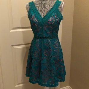 Gianni Bini green dress
